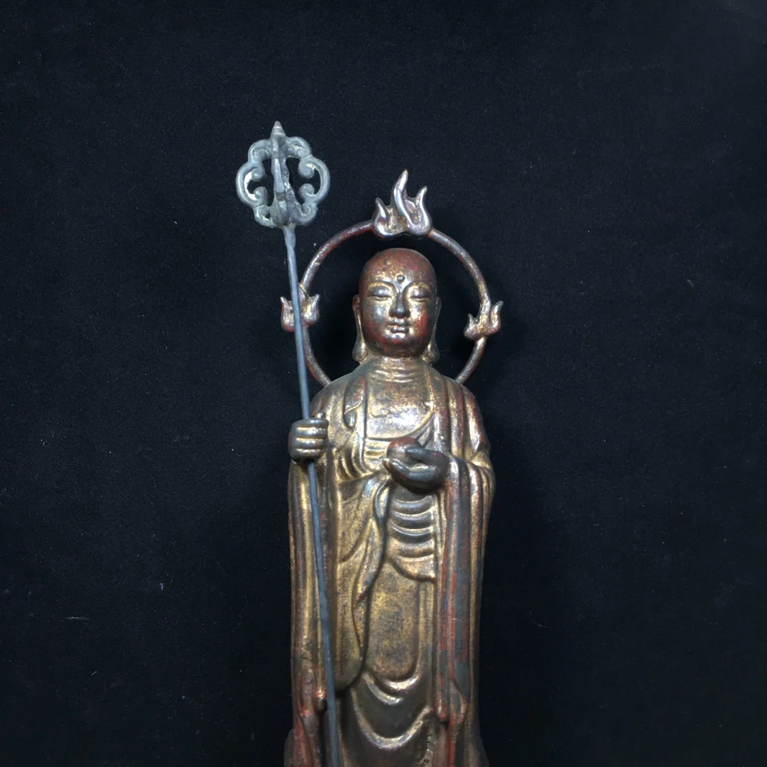 Metal Buddha statue Pure Copper Ksitigarbha Bodhisattva 10cm in length, 10cm in width, 35cm in height, weighing 2135g