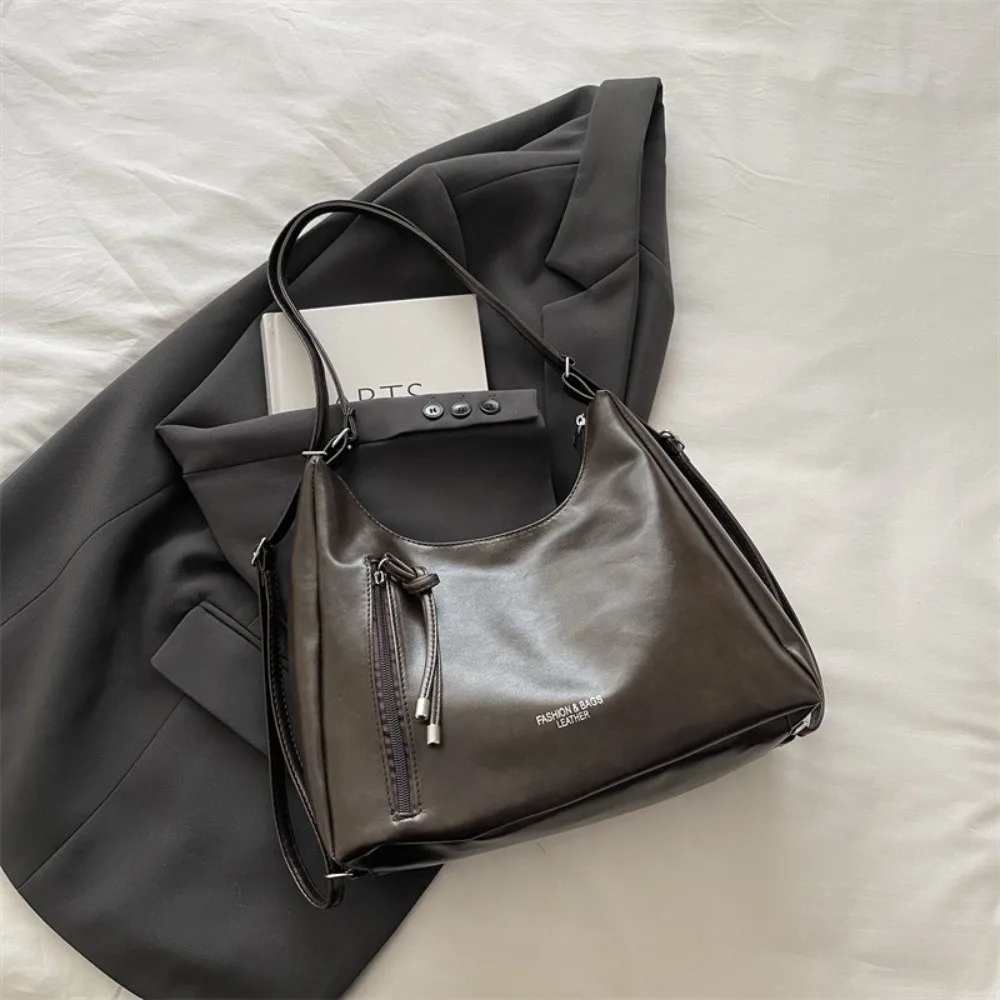 Multifuctional Oil Wax Leather Shoulder Bag Large Capacity Adjustable Strap Tote Bag Solid Color Zipper Closure Hobo Bag