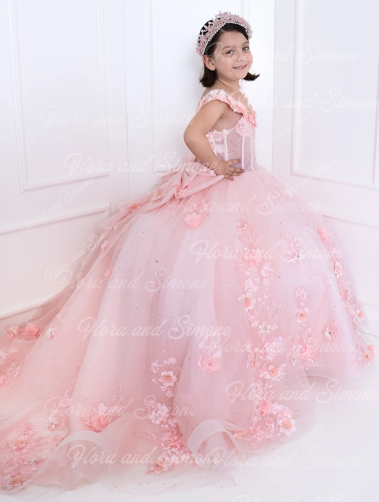 فستان فتاة الزهور الأرجواني ثلاثي الأبعاد لحفلات الزفاف بدون أكتاف لؤلؤ فاخر من التول للأطفال أول فستان حفلة عيد ميلاد إفخارستيا #2