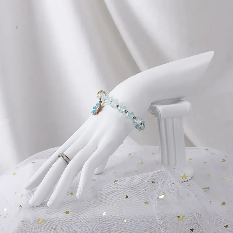 الأزياء والمجوهرات عرض اليد نموذج خلخال سوار ساعة عرض موقف رسم الديكور الفن صور حلقة المنظم