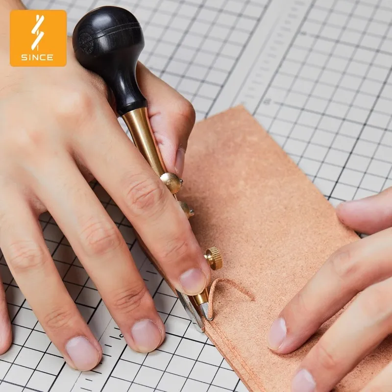 

Since Adjustable Leather Digging Pushing Groove Device 1.2/1.5/2.0MM DC-53 Steel Head Edge Crease Sewing Groove DIY Leather Tool