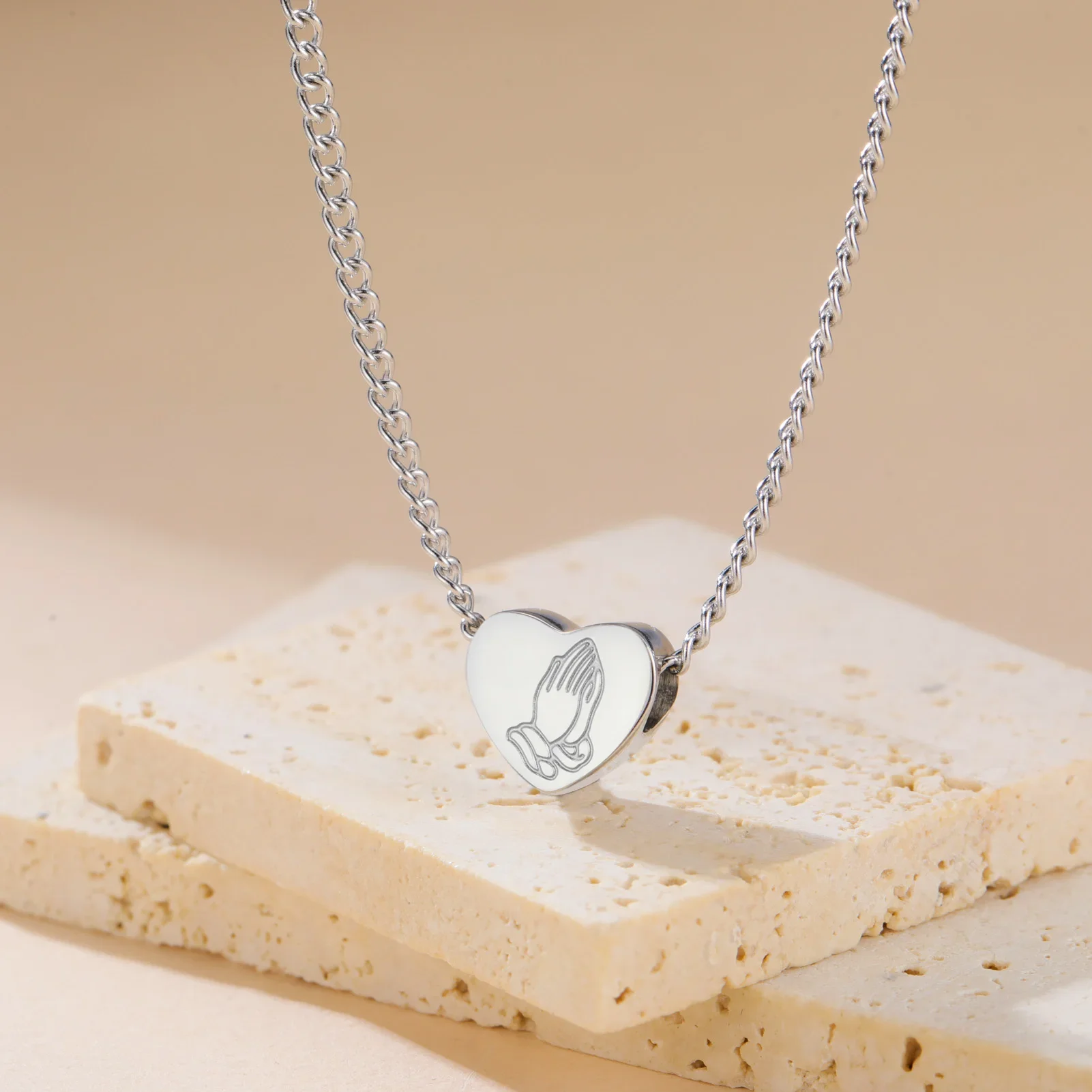 Skyrim Prayer Heart Pendant Necklace Stainless Steel Double Sided Engraved With God All Things Are Possible Bible Jewelry Gift