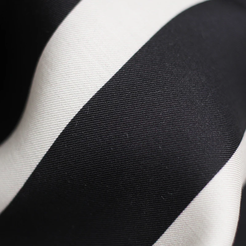 Redraspberry 138CM 110g/m Black and white bee silk cotton spinning fabrics clothes Garment DIY sewing materials Free shipping