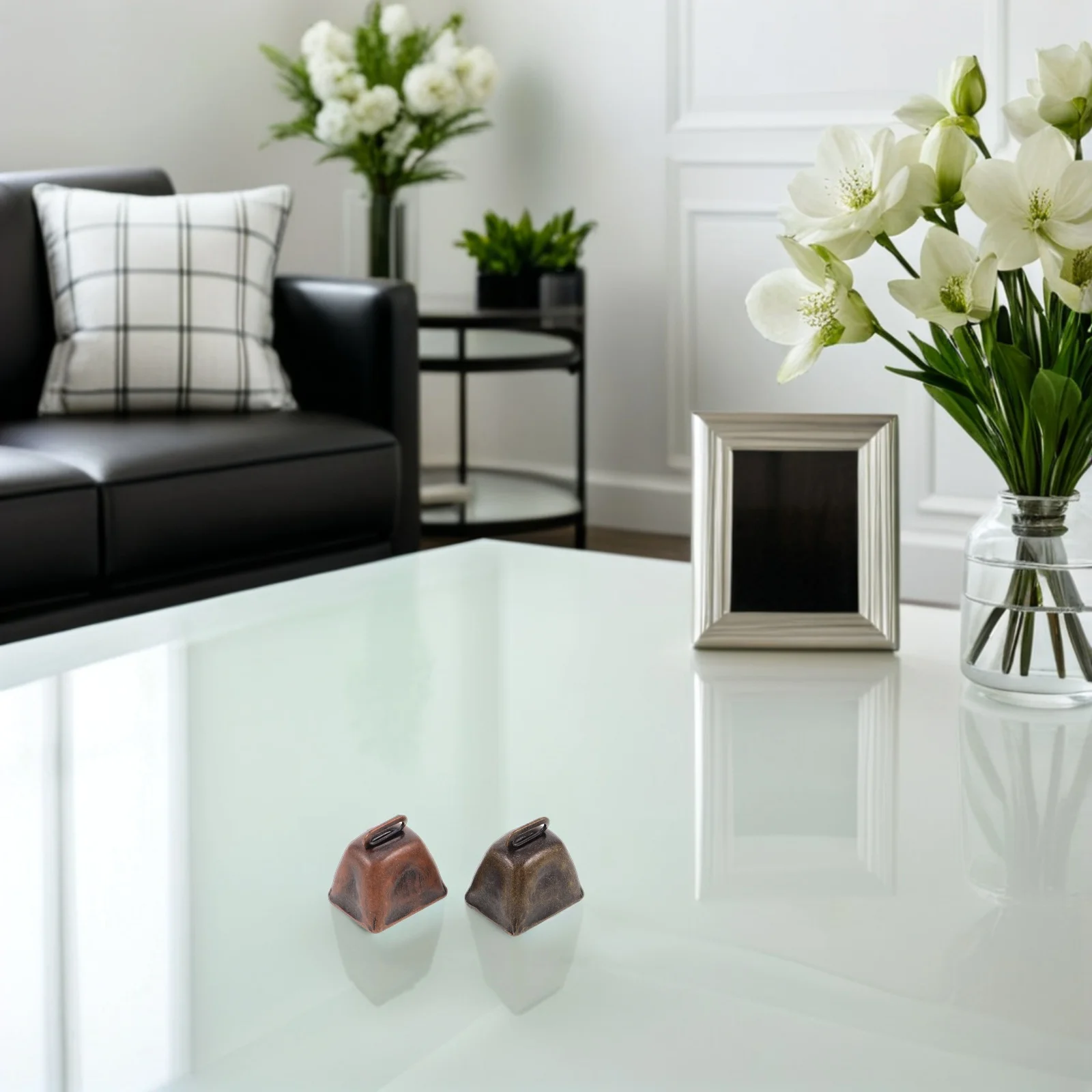 

8pcs Mini Vintage Cow Bells Rustic Metal Decorative Bells For Home Farm Party Craft Diy Bronze Wind Chime Style Iron Cowbell