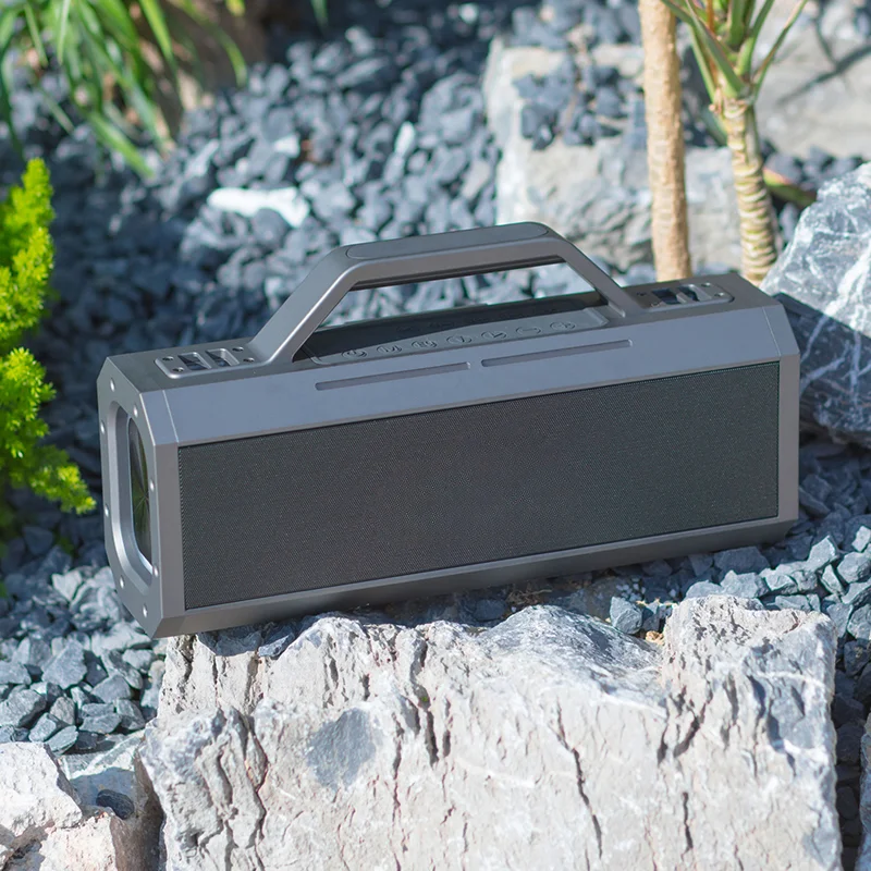 Portable Outdoor Subwoofer Speaker Super Bass Wireless Speaker 2 wireless Microphones with built in battery Sounarc K1 150W