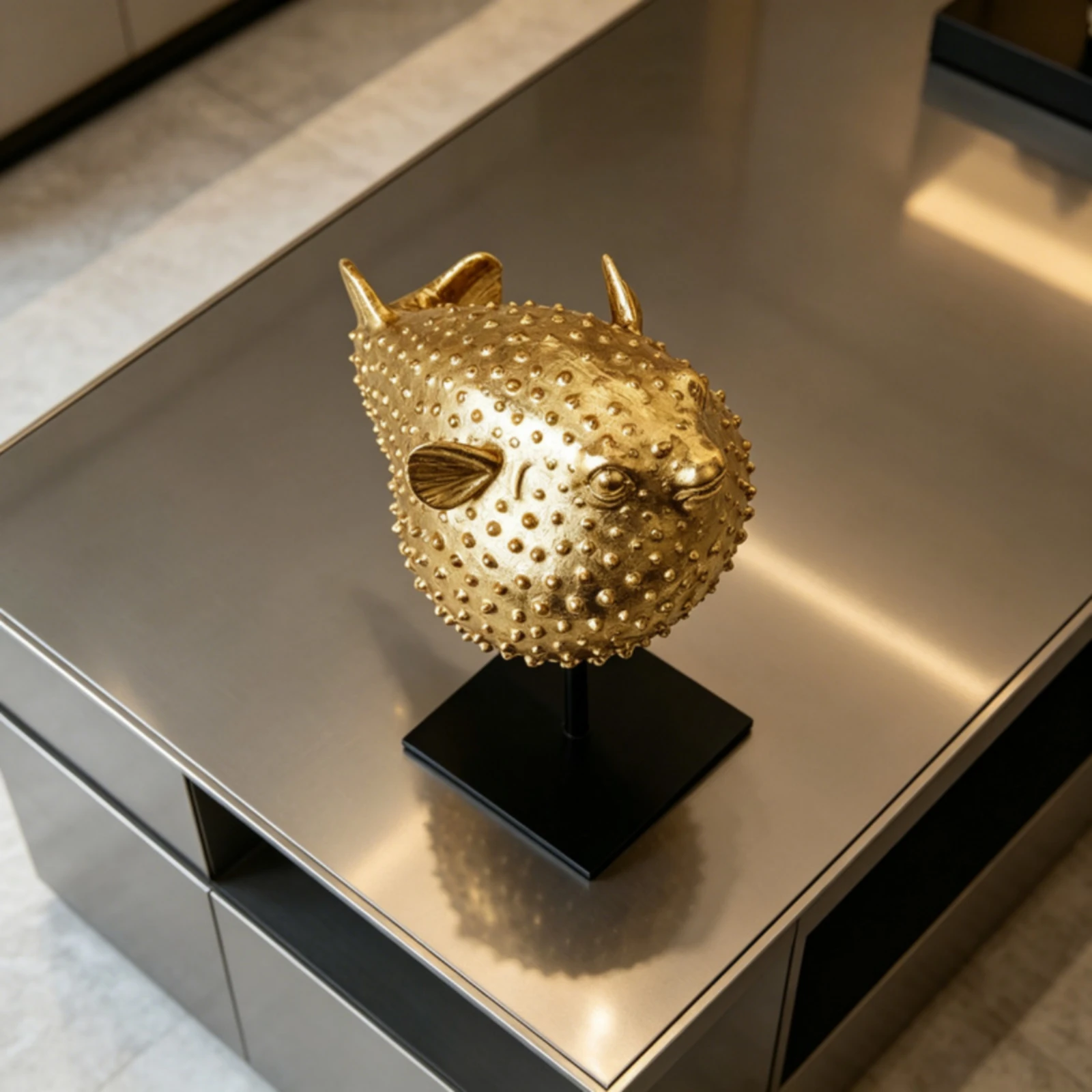 Pufferfish Sculpture with Stand Ocean Pufferfish Figurine Puffer Marine Creature Sculpture Modern Decor Nautical for Homeowners