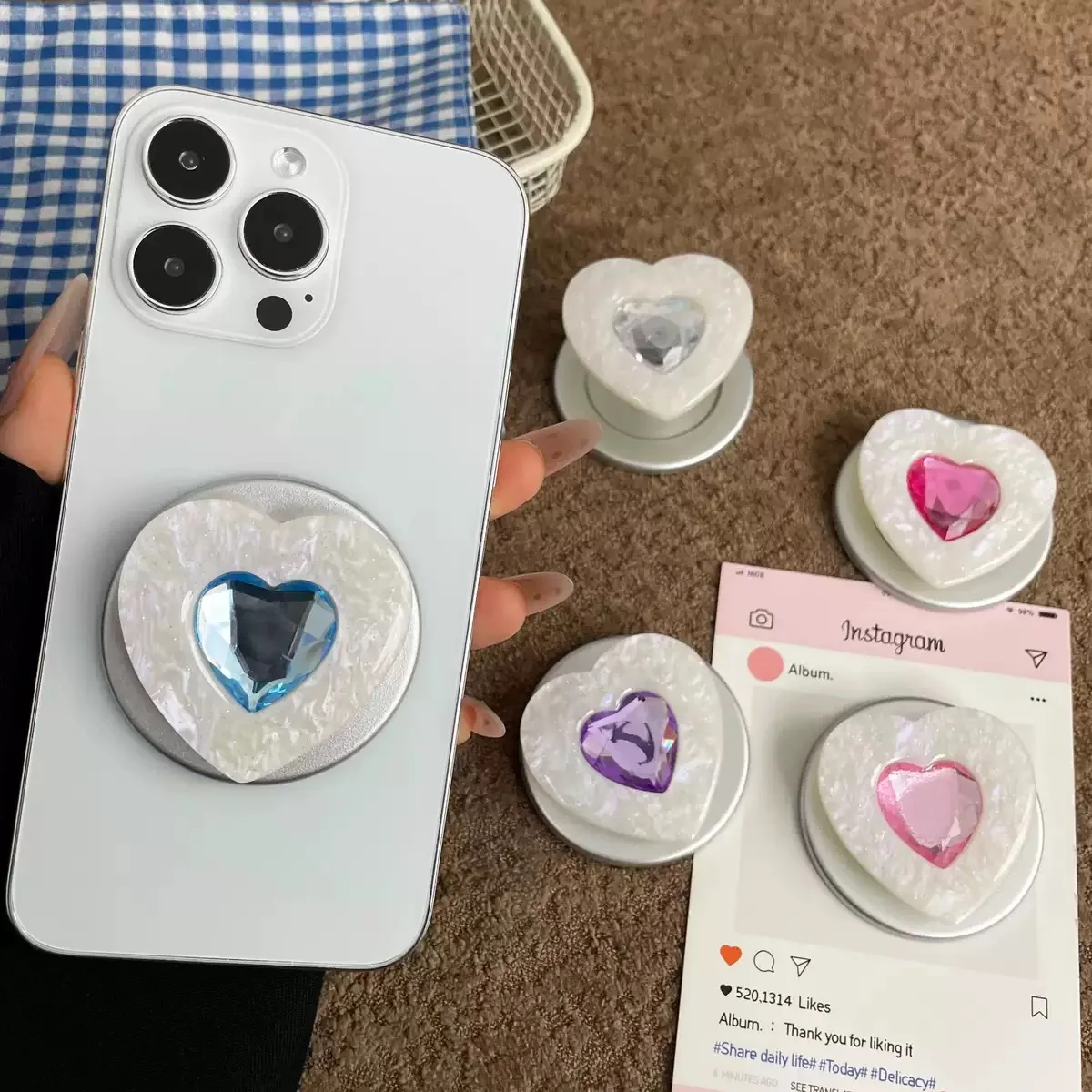 

Cute Love Heart Phone Grip Glitter Shell Texture Expanding Stand 3D Crystal Socket Universal Magnetic Holder for iPhone Samsung