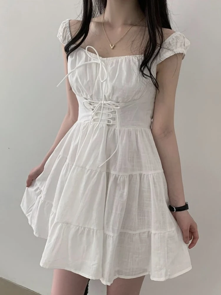 เสื้อกั๊กทรงเอ สีขาว สไตล์เกาหลี สำหรับผู้หญิง ฤดูร้อน หวาน น่ารัก เอวสูง กระชับสัดส่วน  กระโปรงทรงเอ  เข้ารูป  พร้อมเข็มขัด