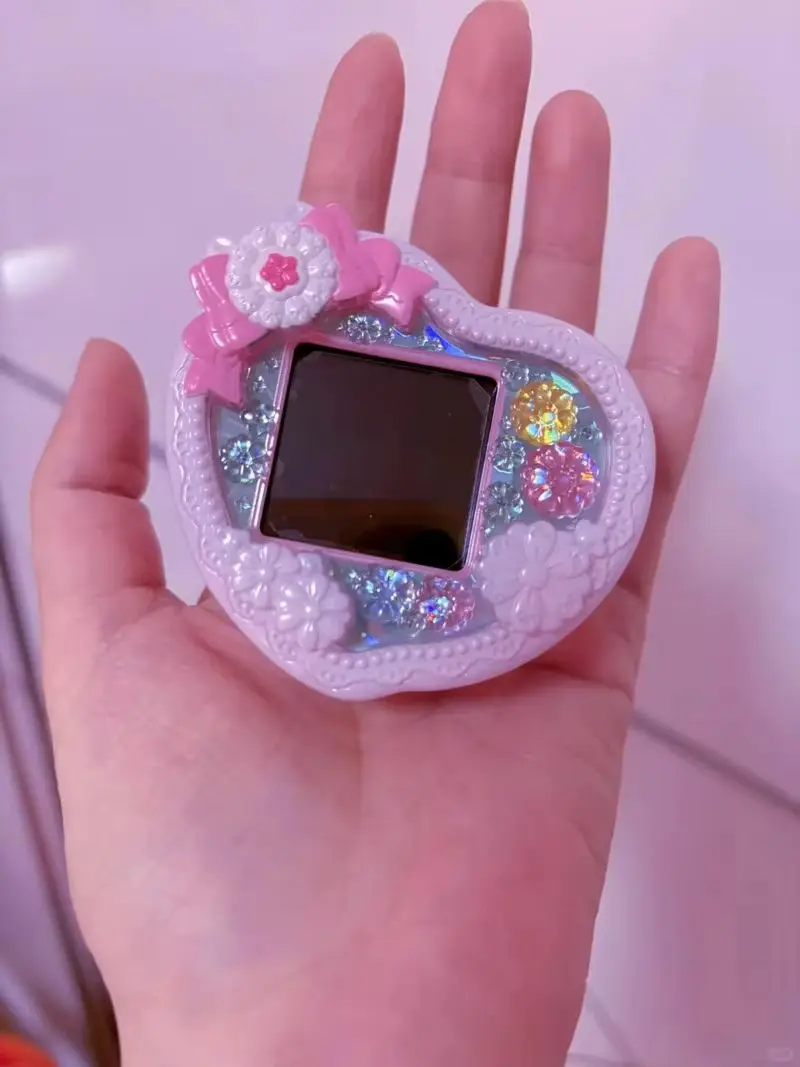 Bandai Pretty Cure Delicious Party Heart-shaped Watch Bracelet Device Anime Toy Decoration Model Toy