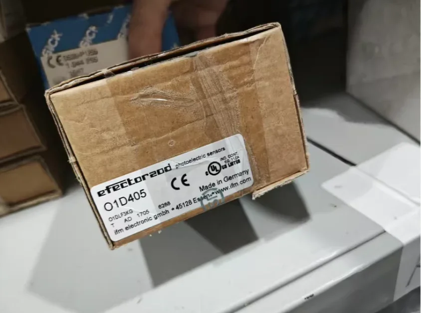 

Новый и оригинальный контроллер программирования ПЛК на складе O1D405