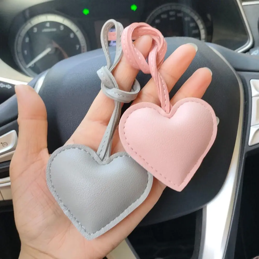 Multi-color PU Leather Heart Keychain Love Cartoon PU Leather Hanger 14 Colors Fashion Bag Pendant Bag Ornament
