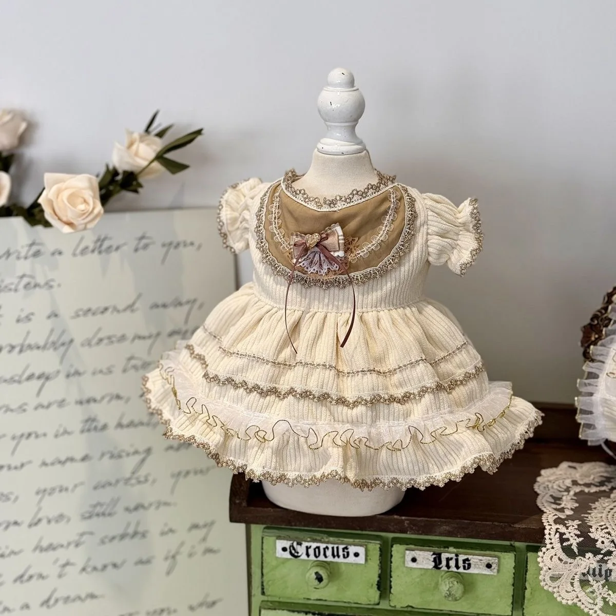 40 cm 10 cm 15 cm 20 cm Baumwolle Puppenkleidung, cremefarbenes 55 cm wiedergeborenes Puppenkleid kostenloser Versand