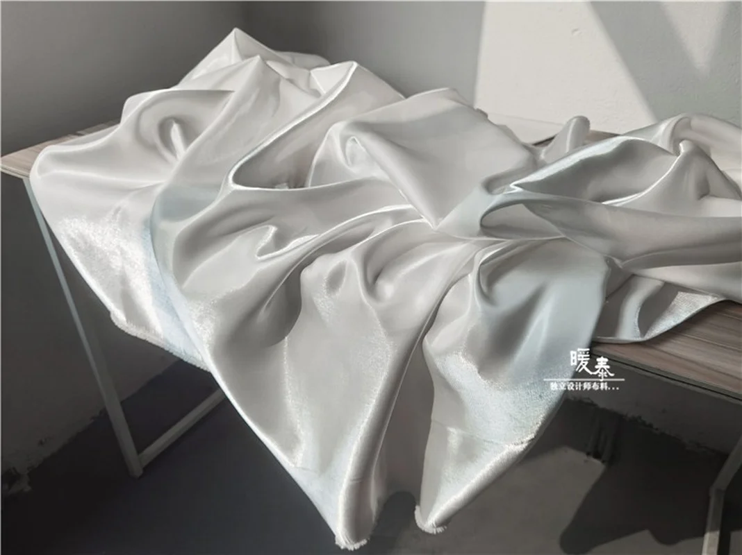 Liquid Reflective Silk Satin Fabric Shiny White Metallic Luster Silkblend Organza DIY Decor Shirt Skirt Clothes Designer Fabric