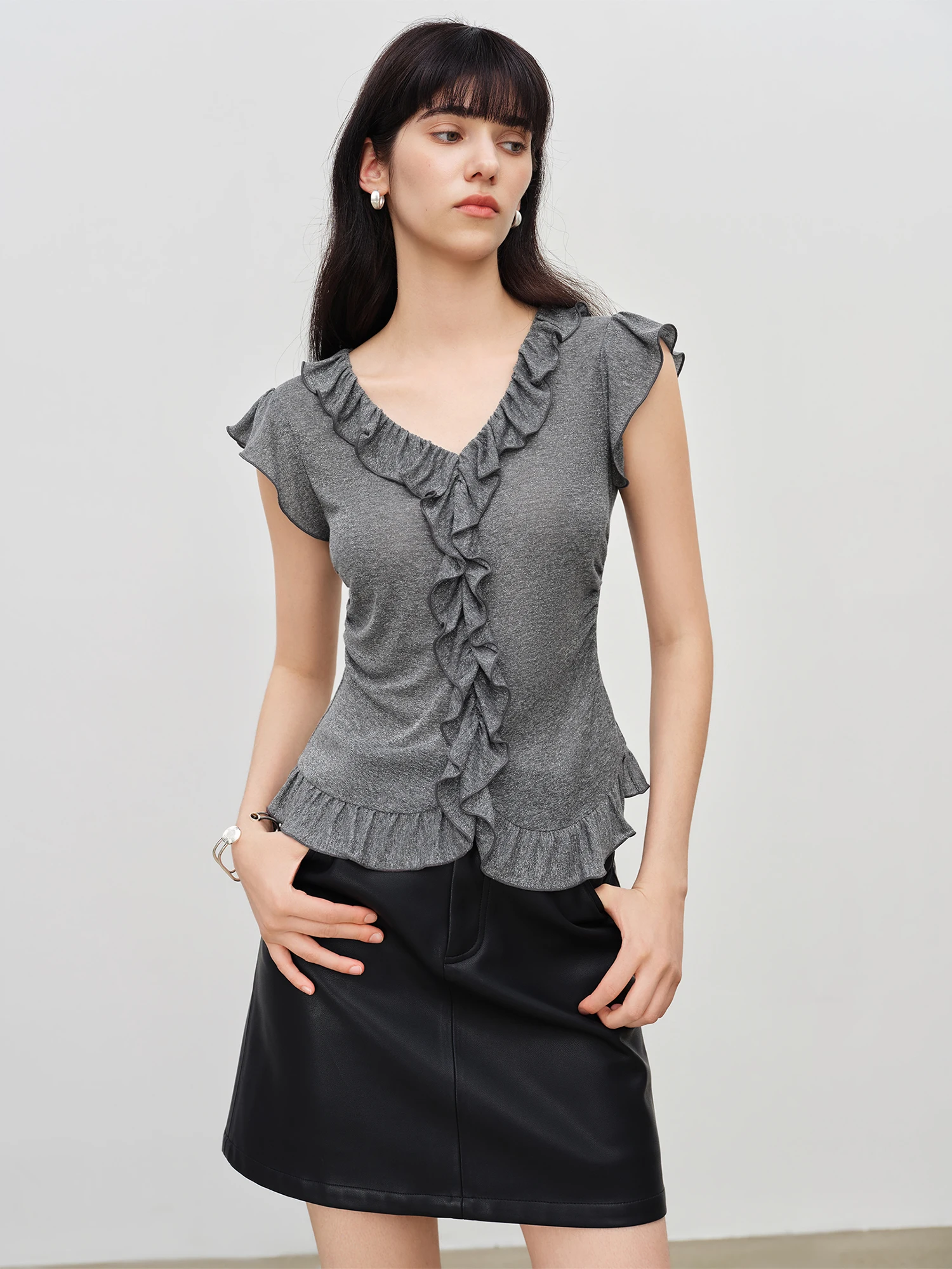 ZIQIAO Women's 2026 Summer New Arrival French Style Ruffled Flutter Sleeve Slim Grey T-Shirt Glossy Slim Fit Crew Neck Linen Top