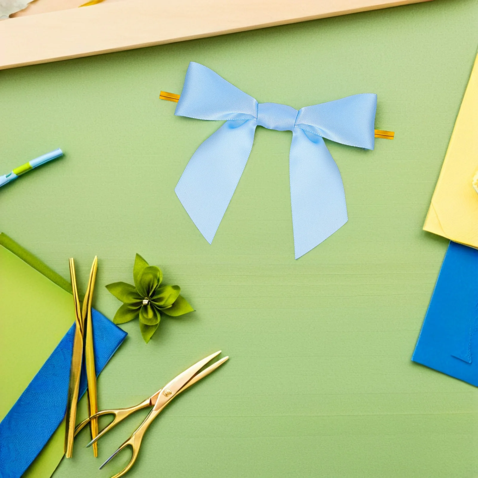 

100Pcs Gift Bag Bows Pre-Tied Small Ribbon Twist Tie Bows for Treat Bags Wedding Party Favors Craft Decorations