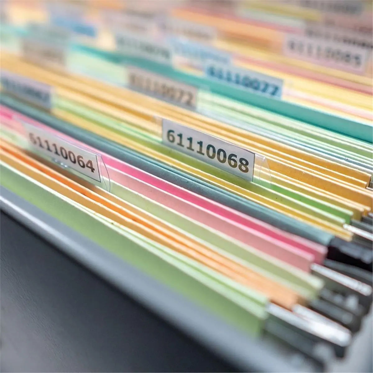 200 Pcs File Folder Tabs and 200 Pcs 2 Inch Hanging File Inserts Labels, Plastic Files Folder Tabs for Hanging Folders