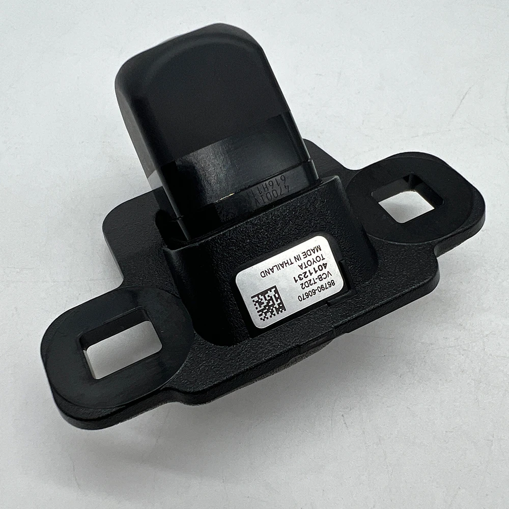 Original car camera 6pin 86790-60670 8679060670 for Toyota Land Cruiser 2007-2024 car rearview backup impact camera in-car c