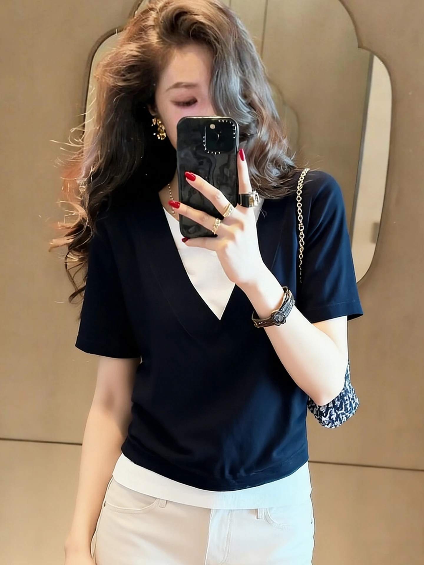 

Fashionable V-Neck Knitted Top Short Sleeve Casual Comfortable Beautiful Versatile Spring Summer Simple Style Fake Two-Piece