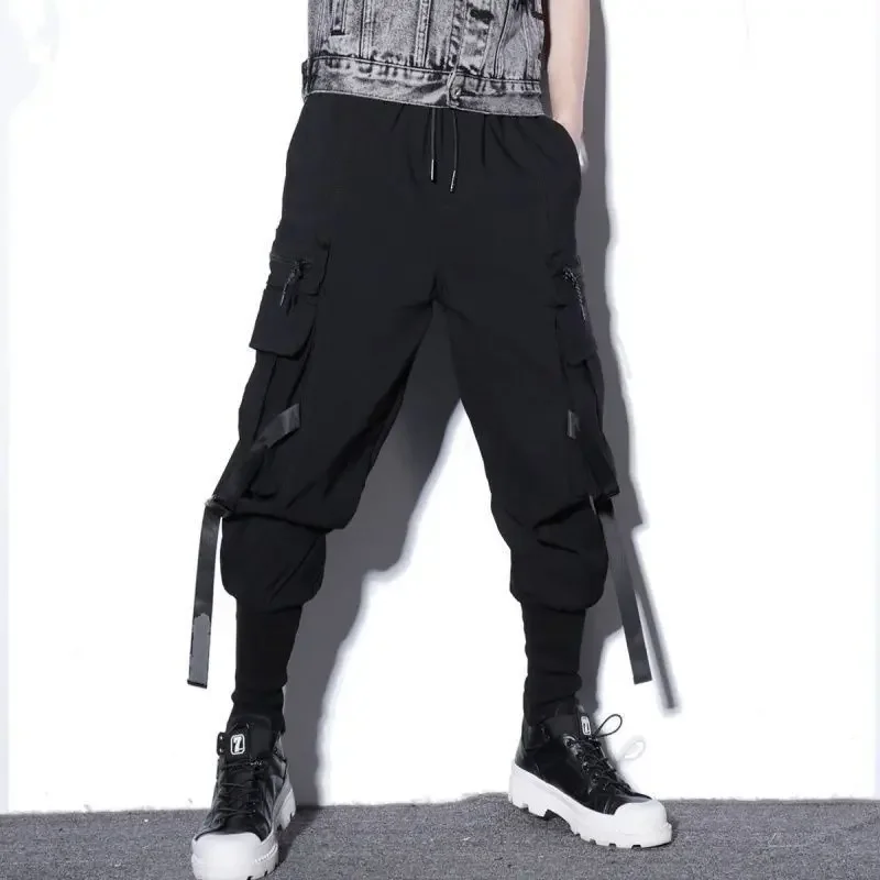 Harajuku moda Cargo spodnie Jogger mężczyźni na co dzień sport czarny spodnie męskie spodnie kieszenie dekoracje wstążki męskie odzież Hip hopowa