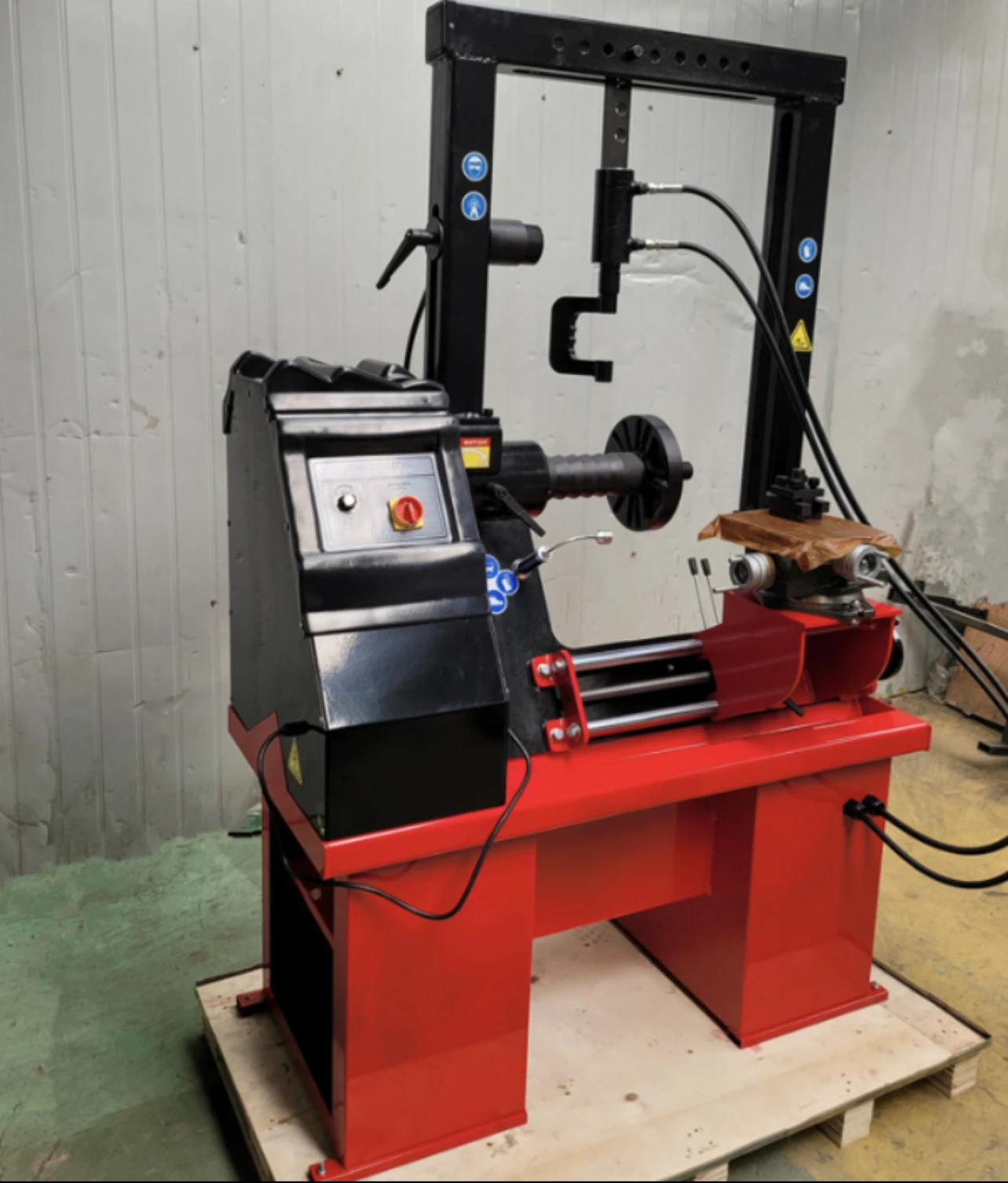 SNY-6800 Automatic Rim straightening machine with crane Workshop Rim Repair Lathe