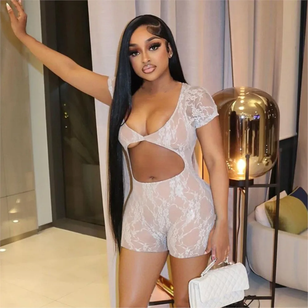 ملابس نسائية مثيرة شفافة من خلال الدانتيل مجوفة للنساء بلون سادة وأكمام قصيرة ومزاج ضيق عصري