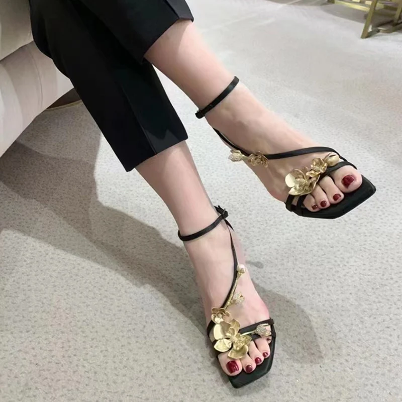 New Elegant Gold Orchid Ankle Strap Sandals Women Square Toe High Heels Women Party Dress Shoes Women sandalias de las mujeres