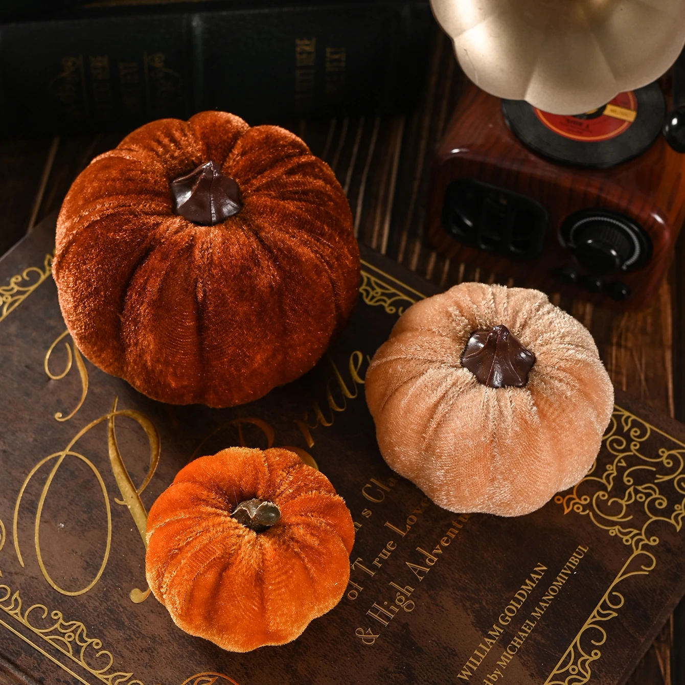 12 Stück pro Packung Künstliche Blumen aus Seide, Kürbisse für Heimdekoration, Tischdekoration, Hochzeit, Weihnachtsbaum, Halloween, DIY Geschenkbox, Scrapbook-Bastelzubehör – Detail 3