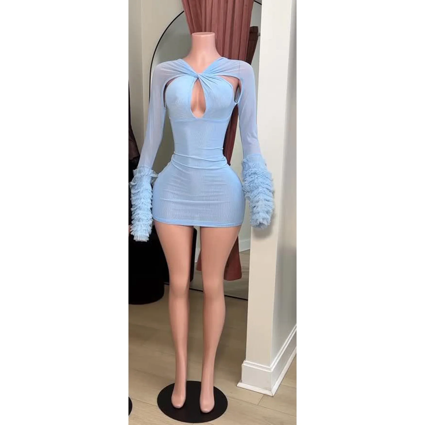 ชุดเดรสตาข่ายเซ็กซี่ ชุดเดรสออกงานกลางคืน 2025 ชุดเดรสสั้นรัดรูปเซ็กซี่สำหรับผู้หญิง ฤดูใบไม้ร่วง ชุดเดรสออกงานปาร์ตี้ ชุดเดรสราตรีหรูหรา ชุดเดรสเว้า