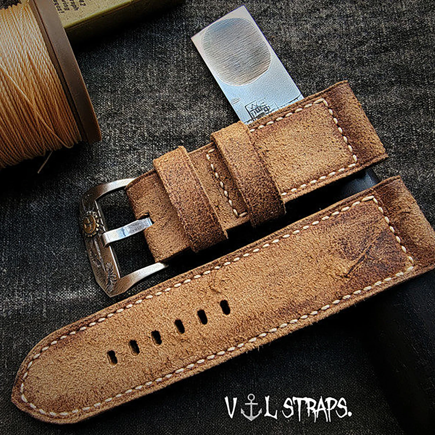 HANDMADE CUSTOM BRITISH OIL SUEDE CRAZY HORSE COWHIDE, DESERT GREEN, VINTAGE BIG PILOT, PIN BUCKLE WATCH STRAP