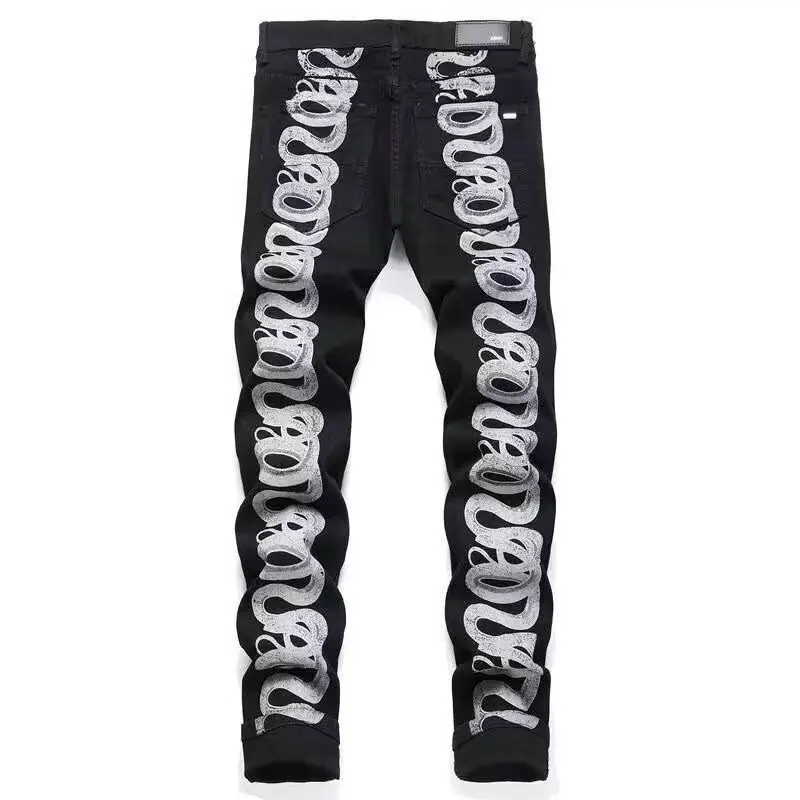 2025 트렌디 브랜드 디자이너 신상 하이 스트릿 블랙 찢어진 패치 레터 자수 슬림핏 엘라스틱 스몰풋 청바지 남성 의류