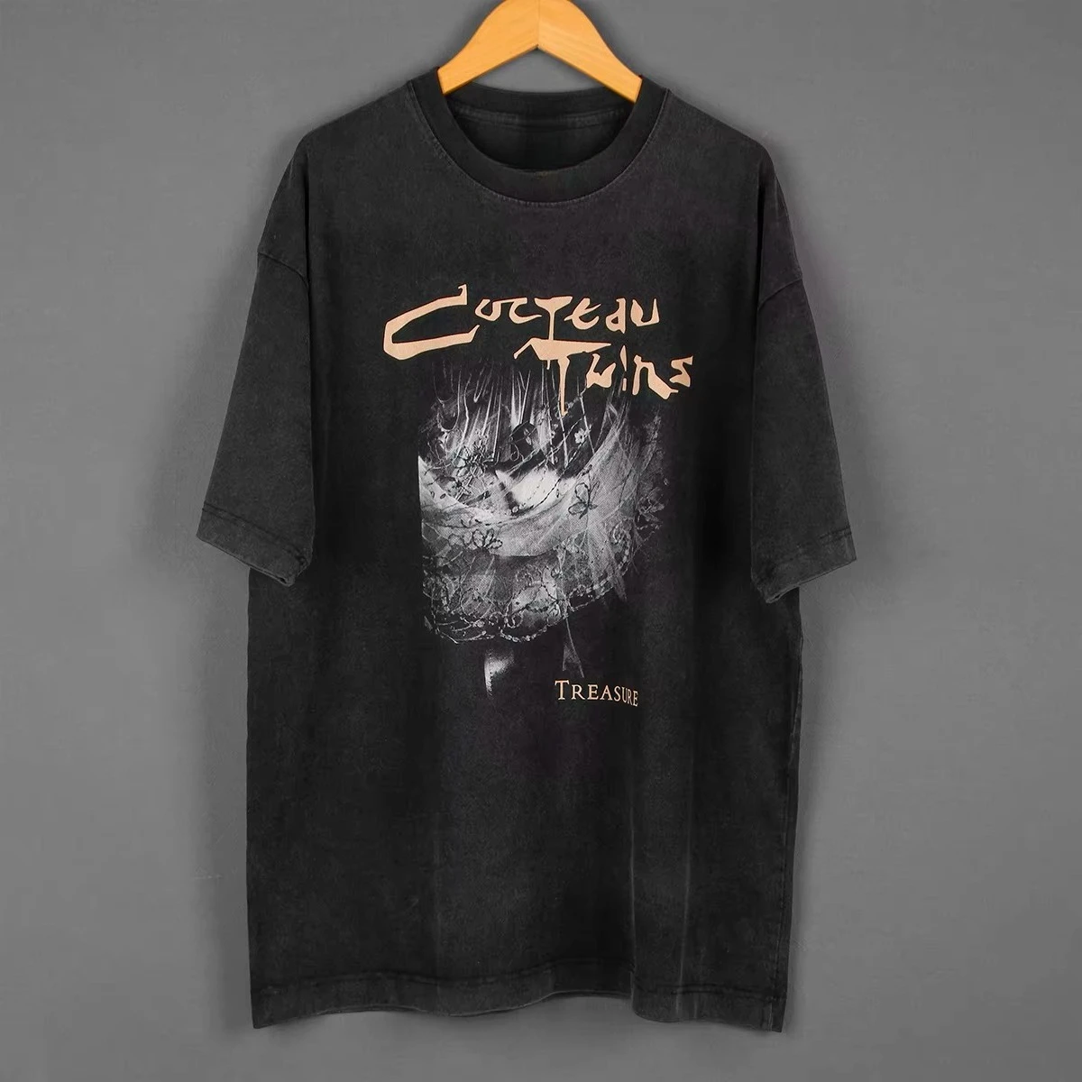 Cocteau Twins T-Shirt Treasure 4AD Bedrucktes T-Shirt für Männer und Frauen Baumwolle Casual Kurzarm T-Shirt Herren T-Shirts Herrenbekleidung – Detail 6