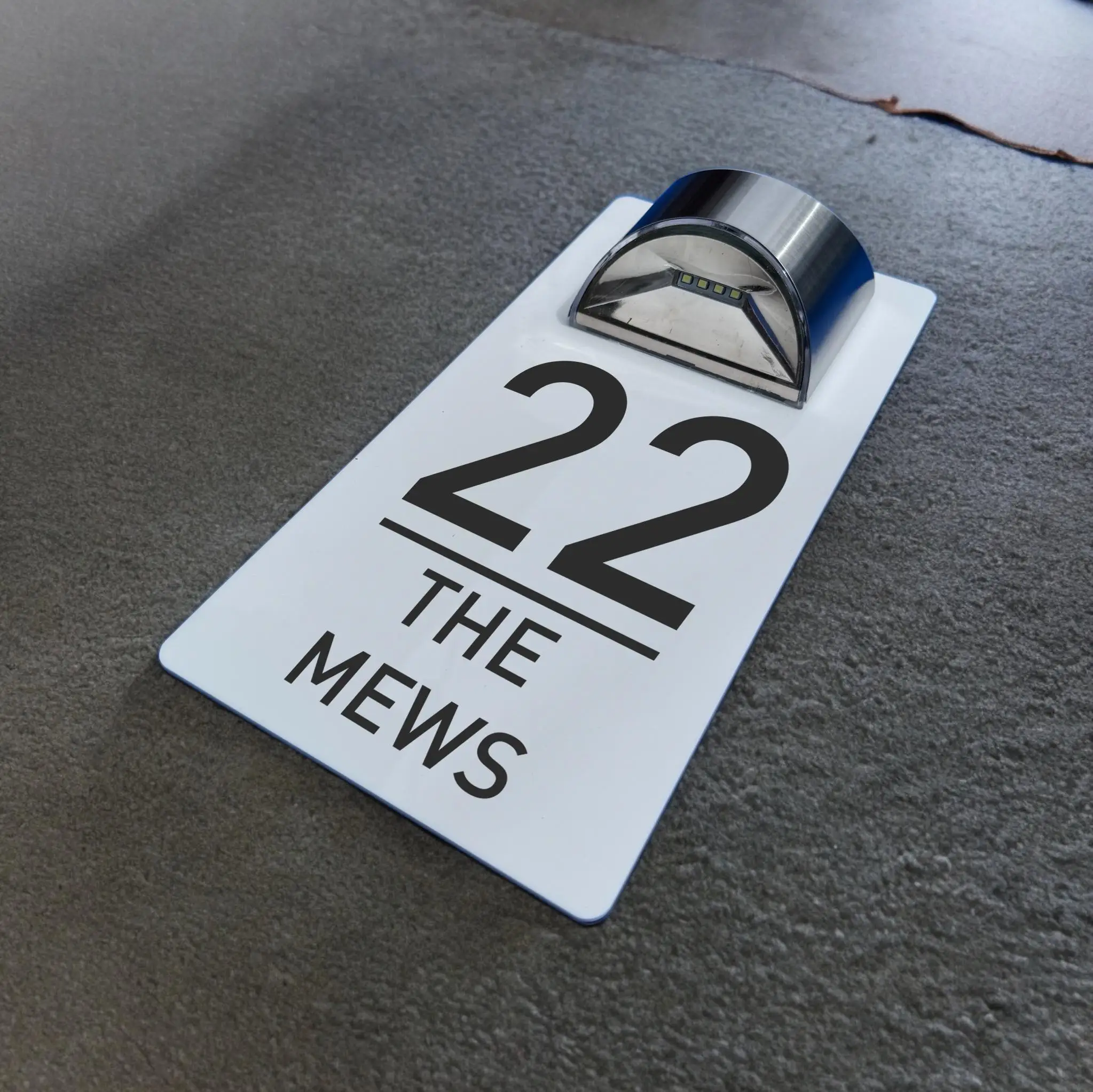 

Современная солнечная светодиодная вывеска с номером дома, дверная табличка с наружным адресом, водонепроницаемый акриловый дизайн белого, черного или серого цвета