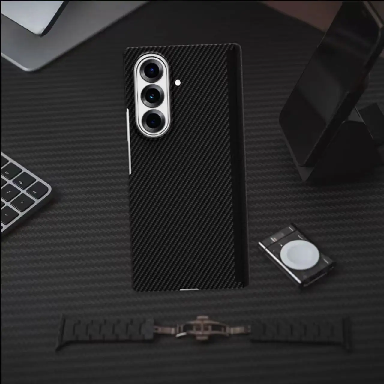 

Роскошный деловой чехол для телефона с тонким углеродным волокном для Samsung Galaxy Z Fold 7, противоударный защитный чехол с магнитной петлей Magsafe