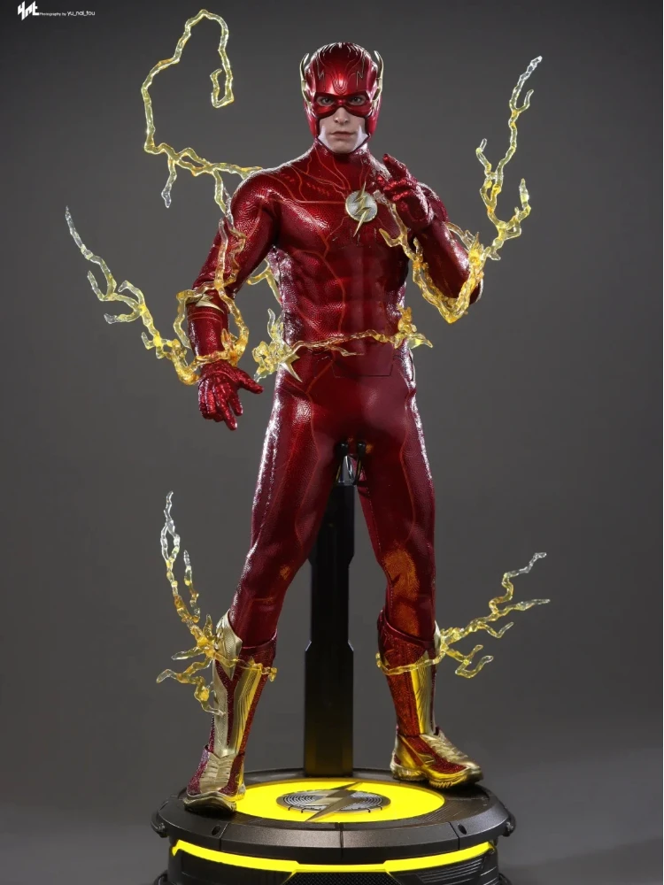 

Оригинальная фигурка HotToys MMS713 The Flash (стандартная версия) в масштабе 1/6, Барри Аллен, со светодиодной подсветкой, коллекционная игрушка