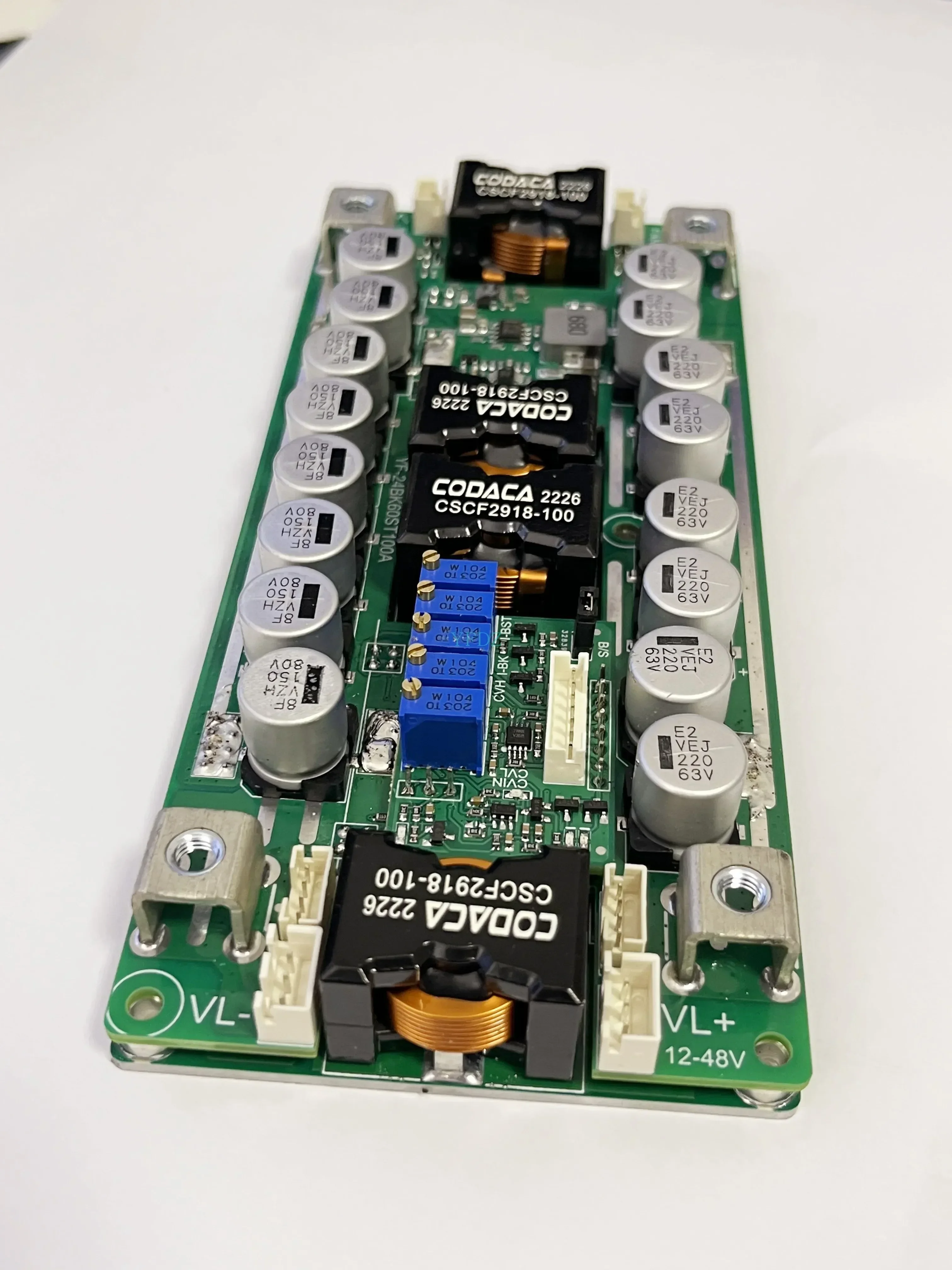 Dwukierunkowy zasilacz DC-DC o dużej mocy 60 V/80 V/100 A 2 kW Wejście 12-56 V/24-72 V Ogniwo paliwowe