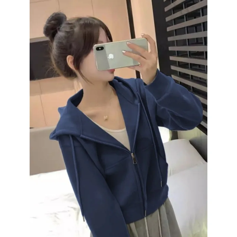 

Новый дизайн небесно-голубой короткий кардиган на молнии с капюшоном для женщин осенью и зимой