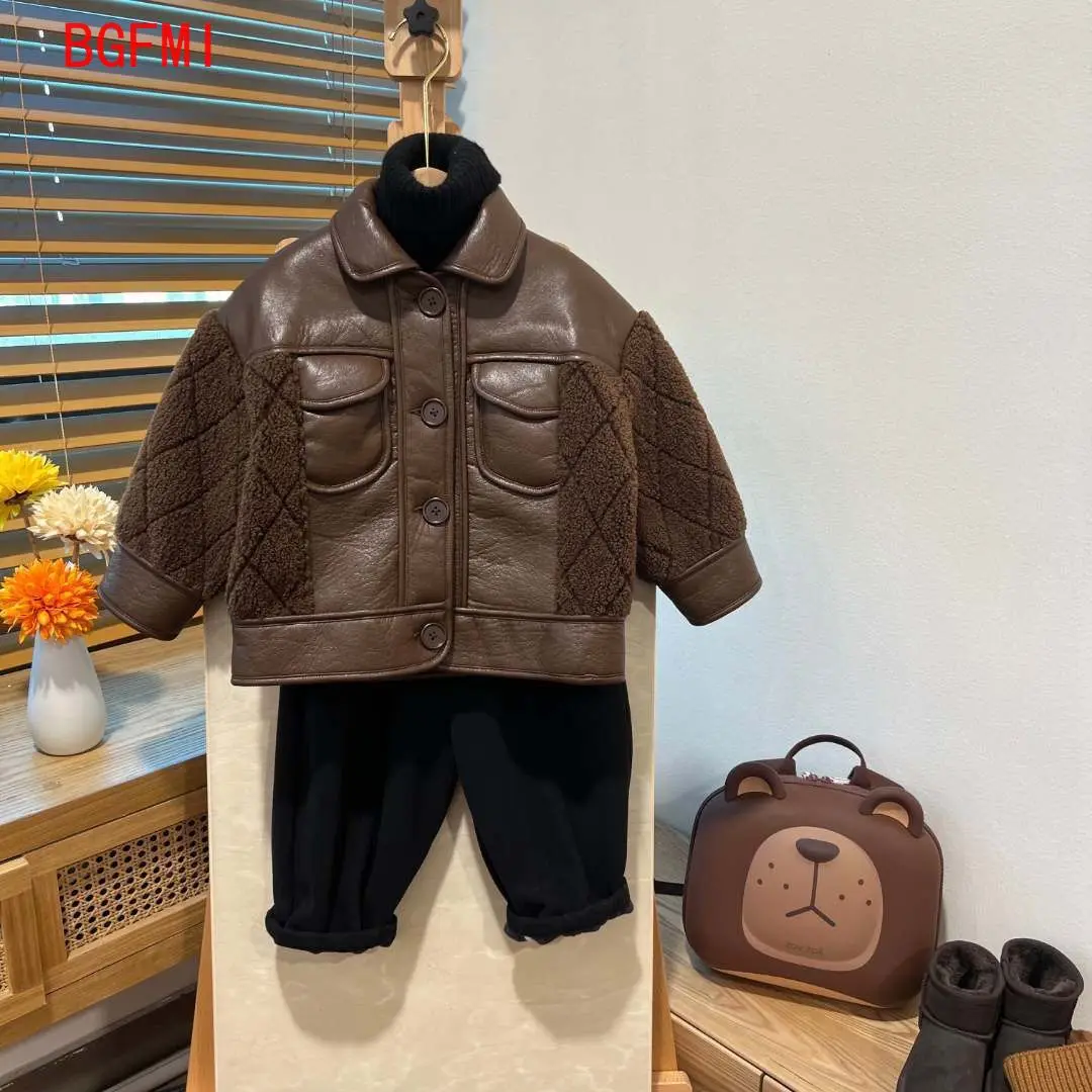 

Модная корейская лоскутная повседневная свободная куртка из искусственной кожи для мальчиков и девочек на осень-зиму, новая утолщенная теплая кожаная куртка на бархатной подкладке