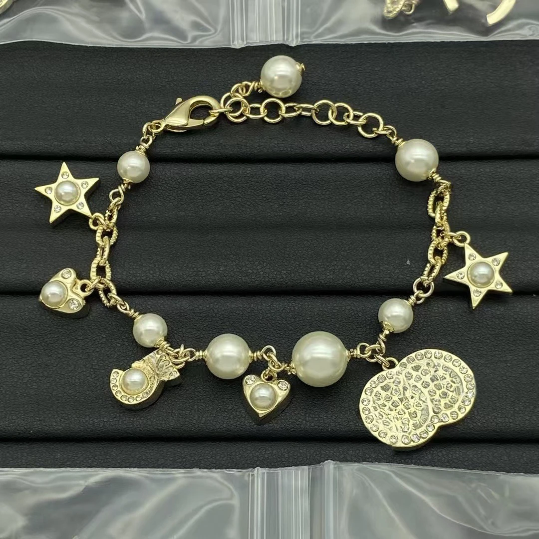 سوار كلاسيكي مجوهرات لؤلؤ الخماسي سوار نسائي متعدد الاستخدامات موضة 2025