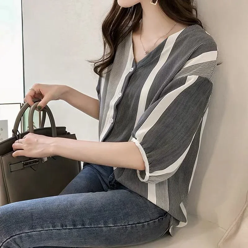 

Summer Vintage Striped Loose Print Cotton Shirt Casual Feminine Half Sleeve Comfortable AllMatch Cardigan Top Women Blouse LJ550