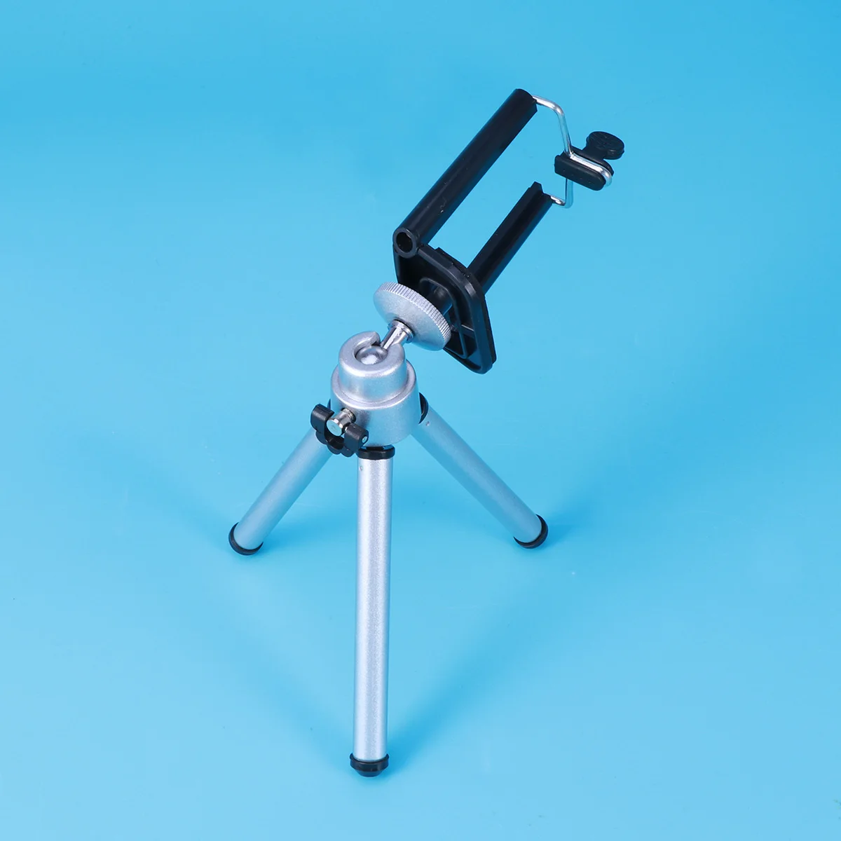 

Portable Camera Tripod Stand Holder Adjustable 3-Section Legs Phone Clamp Mount for Outdoor Travel Photography