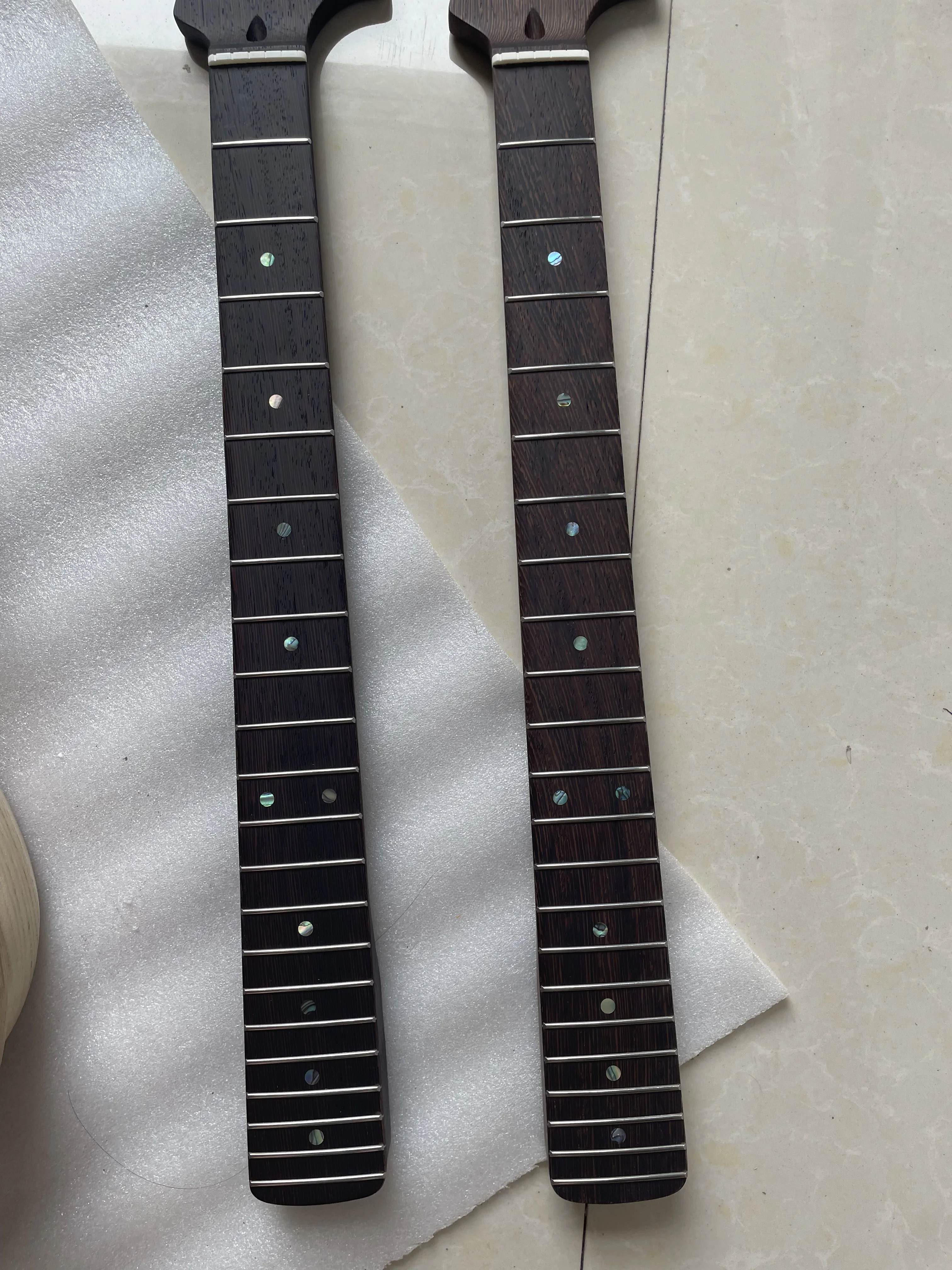 Customized Bighead Electric Guitar Neck, 22 Fret Made of Wenge Wood, High Quality, Guitar Part Accessories Replacement, 1 Pc