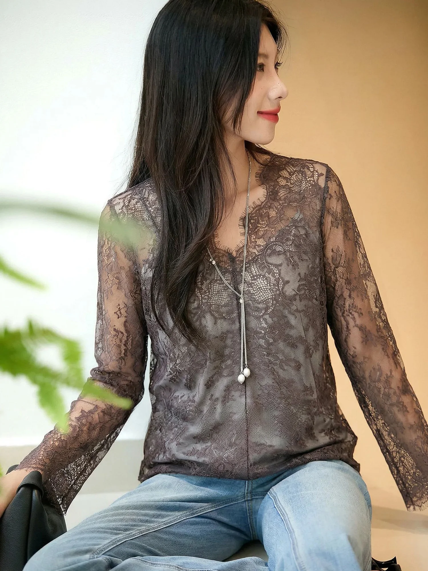 

Elegant Sexy Hollow out Lace Top Women's Long Sleeve V-Neck Slimming See through Anti-Aging Summer Fashion Chivirin