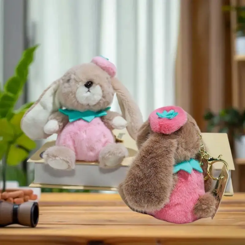 Adorável pingente de boneca de coelho, chaveiro de brinquedo de pelúcia, mini design de morango de casal, acessório de mochila elegante, ideal para meninas
