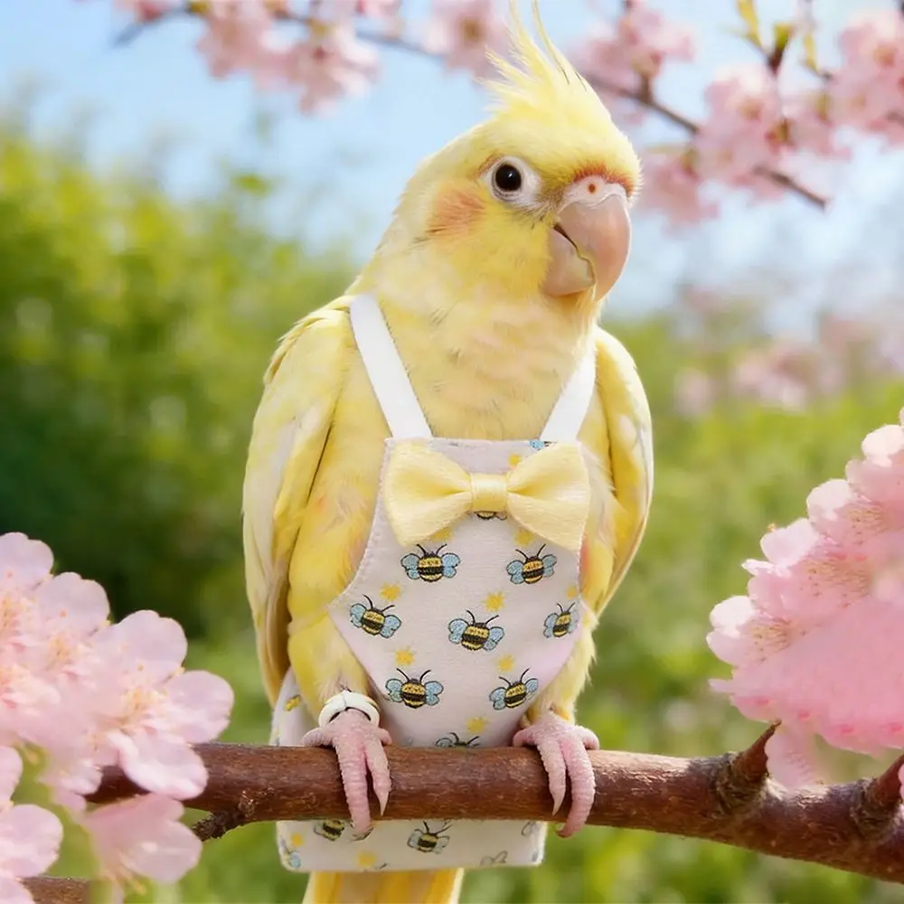 Cute Small Animals Print Parrot Diaper with Bowtie Washable Cockatiel Pigeons Dirt-proof Pet Birds Flight Suit