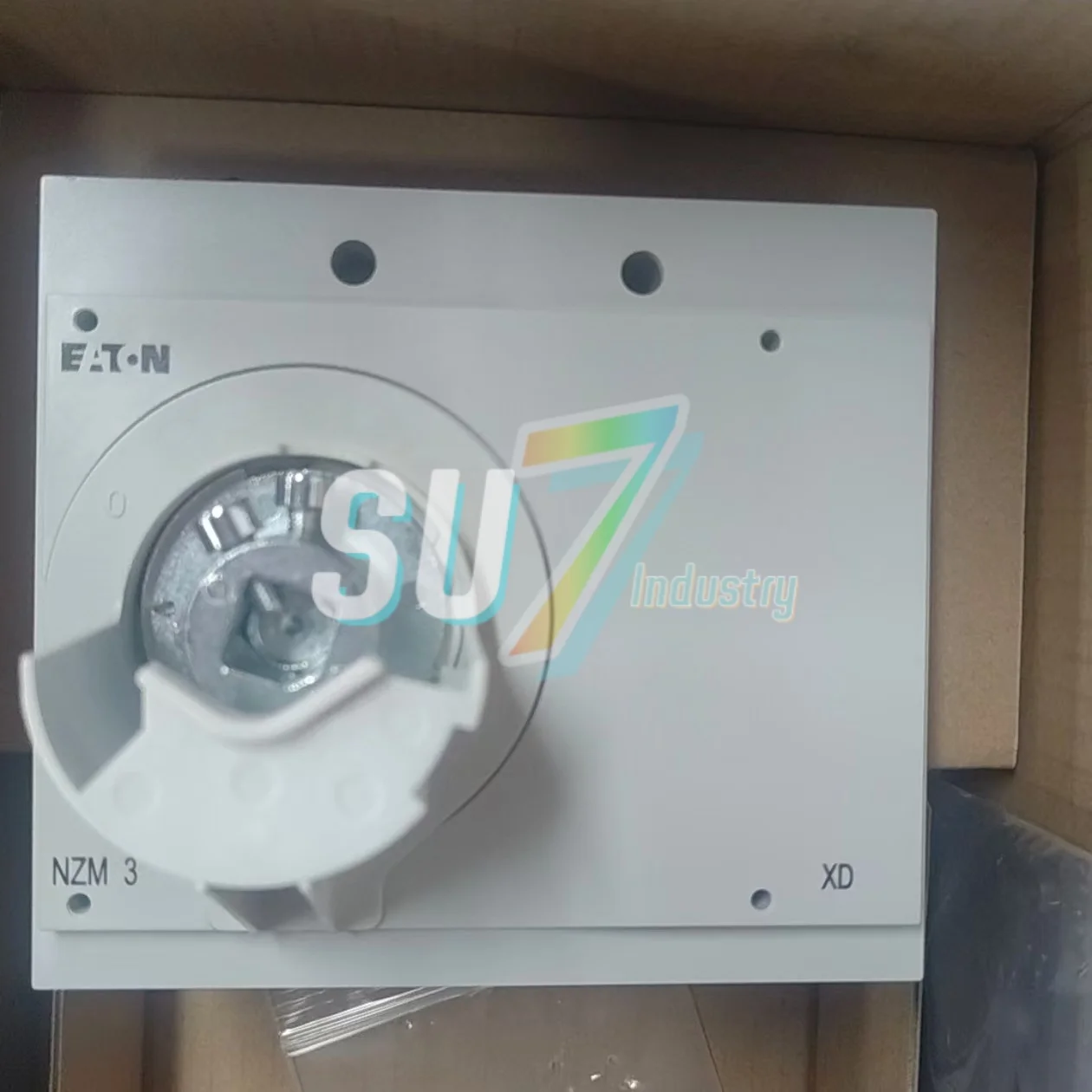 Interruttore automatico NZM3-XTVD NZM2/3-XU24DC Nuovo originale
