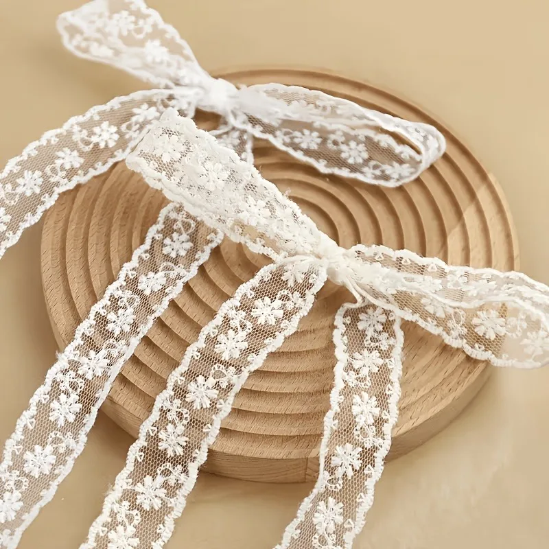 1 Stück weißes, mit Blumenmuster versehenes, transparentes Spitzenband für Geschenkverpackungen [Länge 300 cm/118 Zoll, Breite 2 cm/0,79 Zoll], geeignet für Hochzeiten, handgefertigte DIY-Bastelarbeiten. – Detail 4