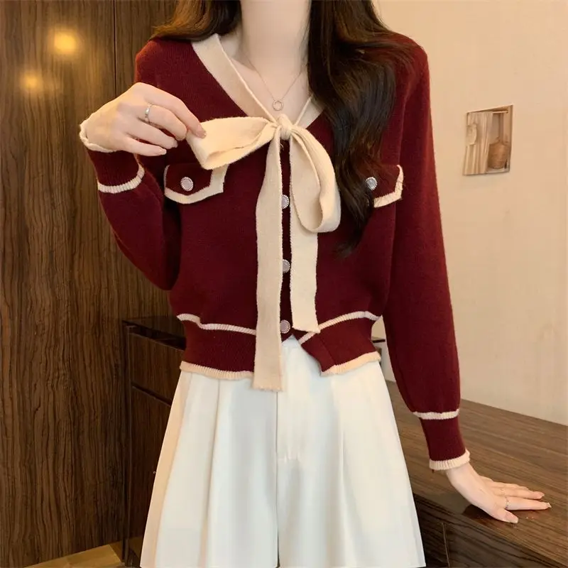 Women's Little Fragrant French Knitted Sweater Splicing Color Contrasting Bow Unique Strap Bottom Top