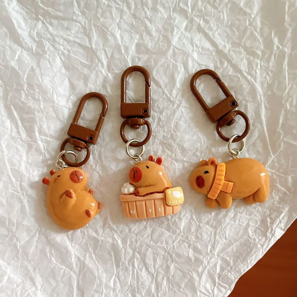 Kawaii Animal Capybara Keychain Resin Bath Capibara Bag Hanging Funny Keyring Kapibara Pendant Car Key Pendant