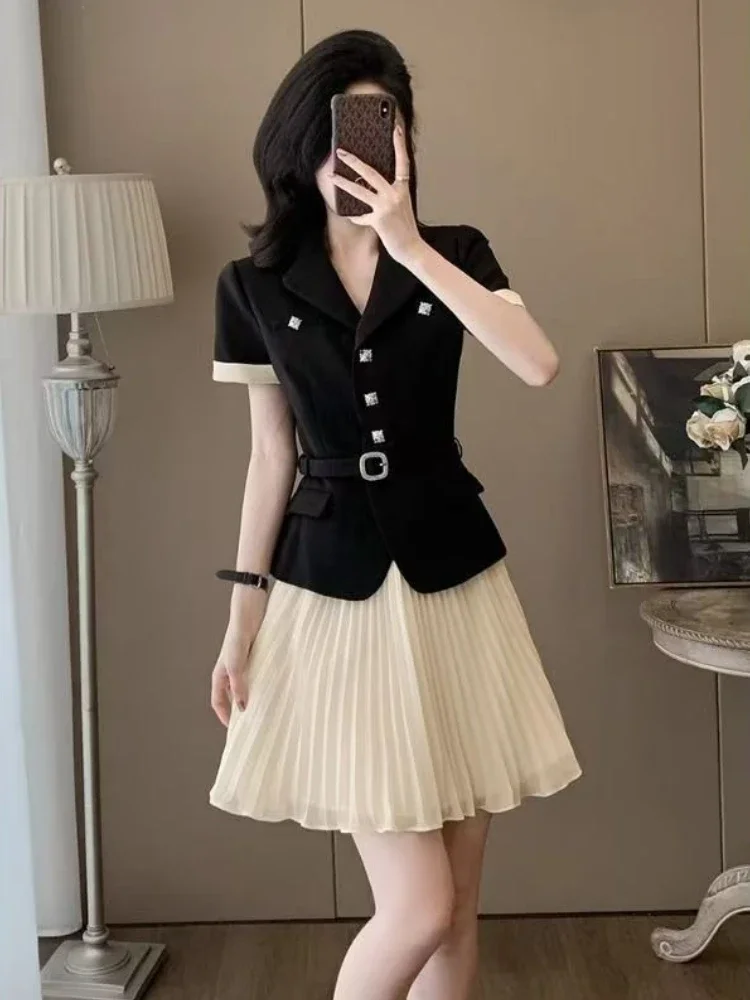 Pleated Skirt Female Outfits Vintage Clothing Trend 2025 Vacation Full Festival New In The Same Sets Women's Two Suits Piece Set