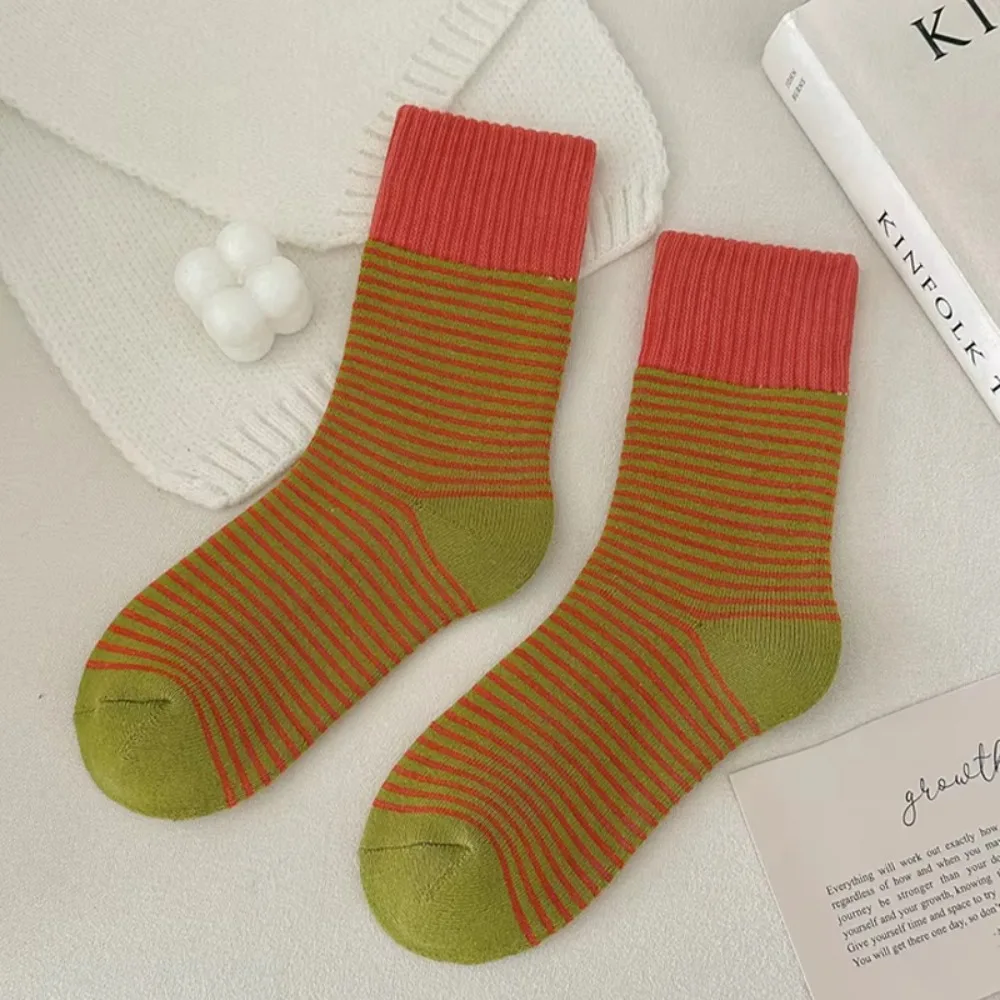 Sweet Style Women's Socks Middle Tube Soft Comfortable Striped Print Socks Keep Warm Breathable Mid-tube Stockings Autumn